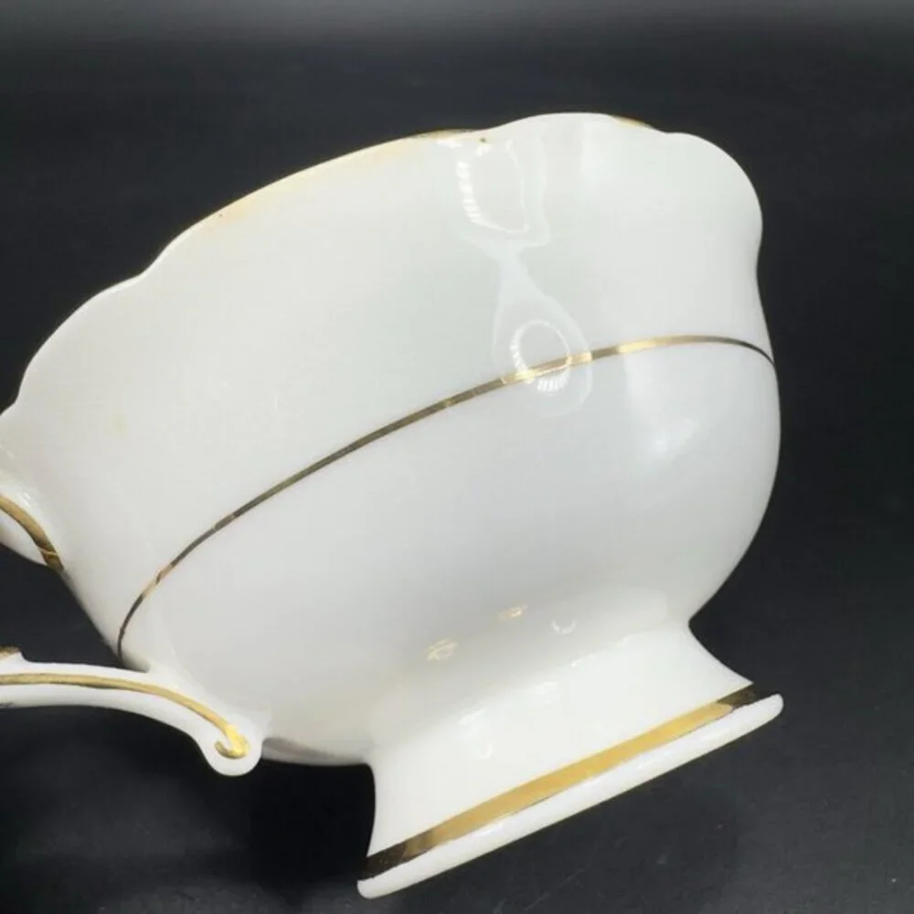 PARAGON Teacup‎ and Saucer Gingham Rose Needlepoint Pattern Porcelain Bone China